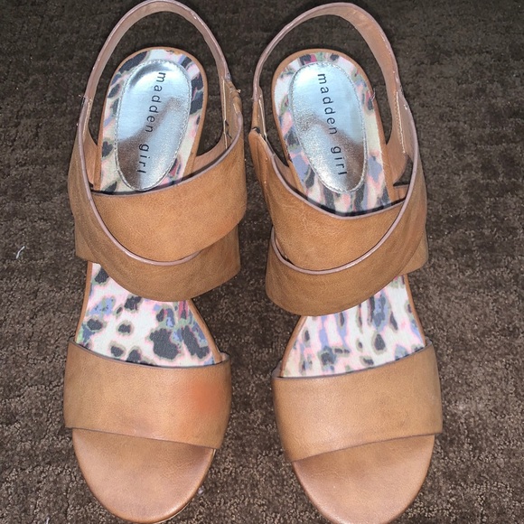 Madden Girl Romaaa Cognac Wedge - Picture 1 of 5
